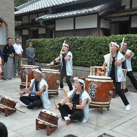 National Historic Landmark Shunyoso Sumoto Екстериор снимка