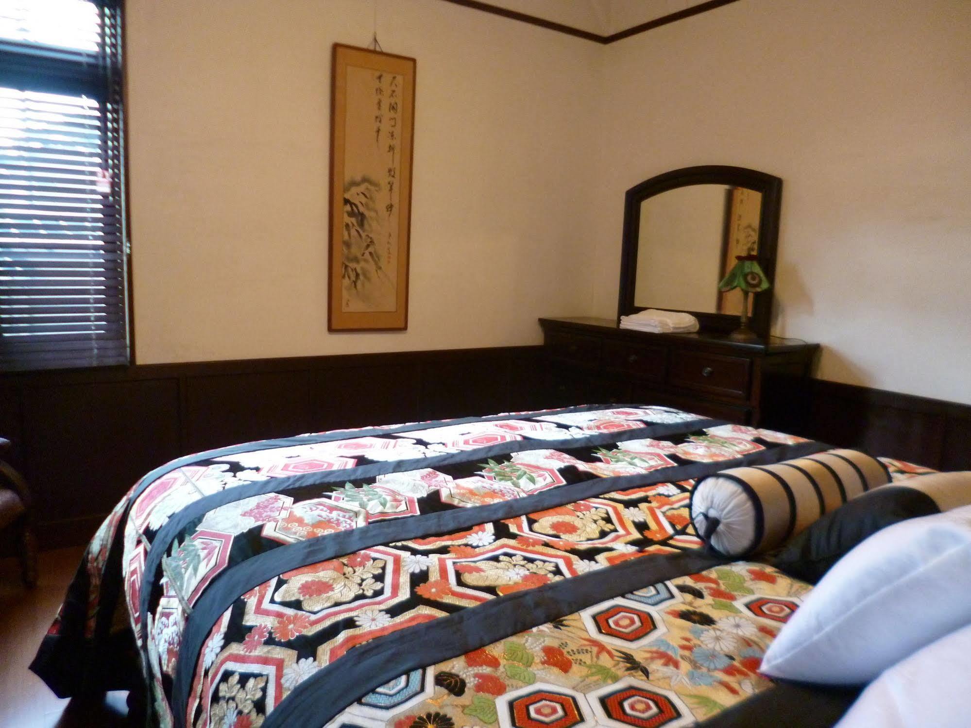 National Historic Landmark Shunyoso Sumoto Екстериор снимка