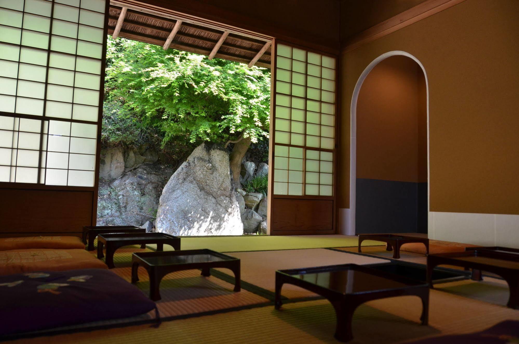 National Historic Landmark Shunyoso Sumoto Екстериор снимка